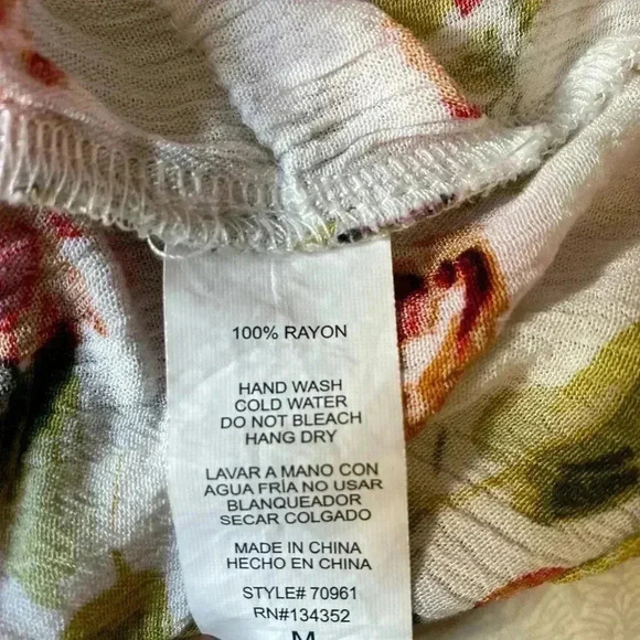 Ambiance Rayon Floral Wrap Crop Top Size M‎ - Picture 3 of 6